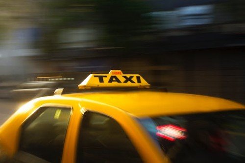 The Multilingual Advantage in the Taxi Industry: Ensuring Safe and Seamless Transfers